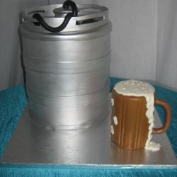 Groom's Cake 28- Beer Keg and Mug