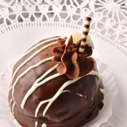 Chocolate Mousse Bomb